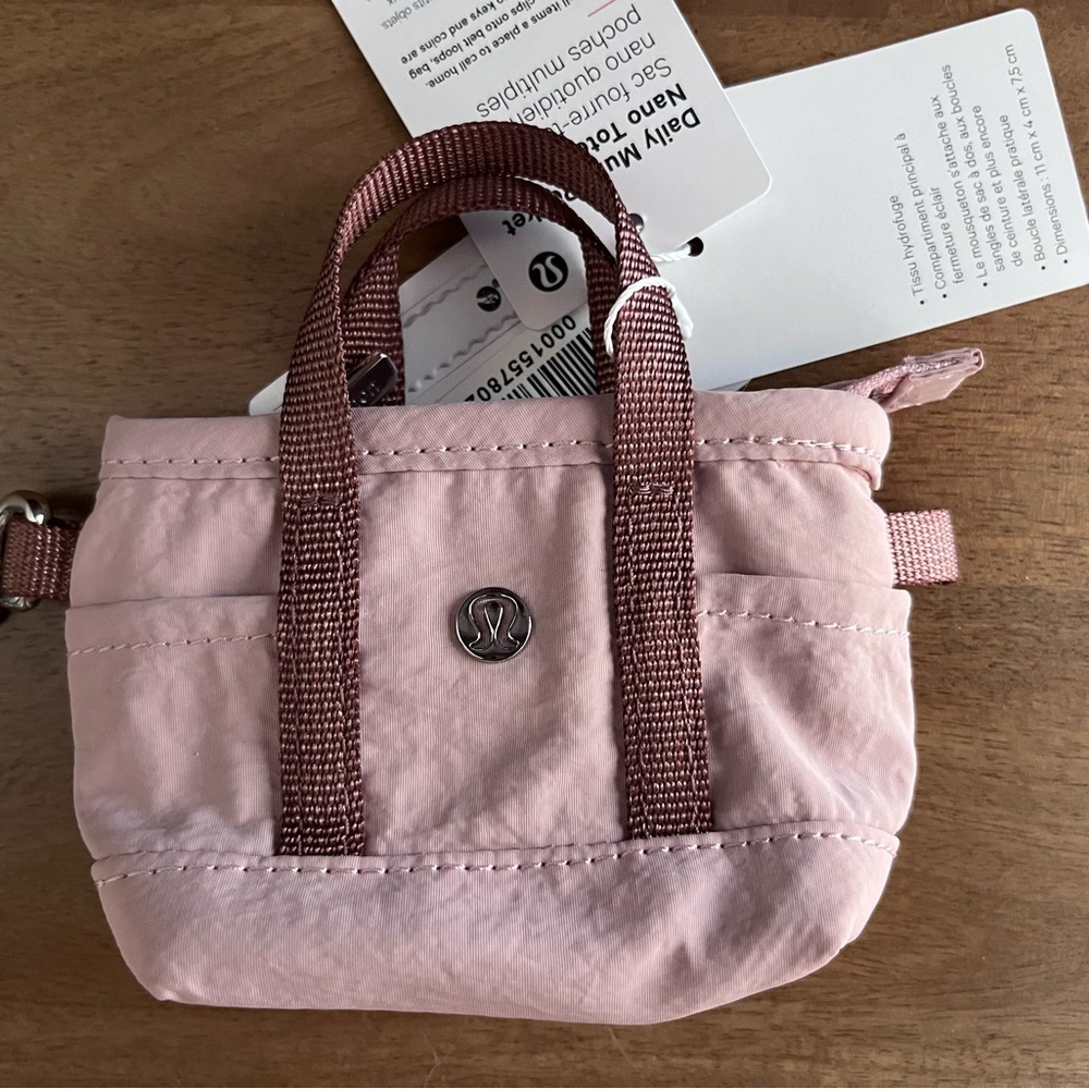 NWT lululemon Daily Multi-Pocket Nano - Picture 11 of 15